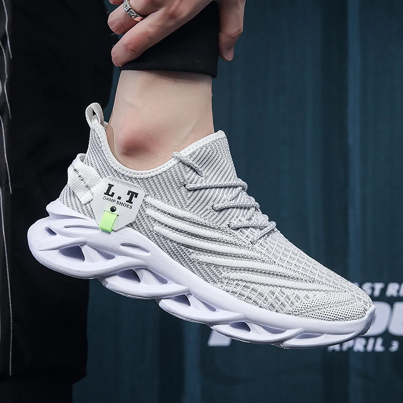 Sepatu Jogging Hitam Olahraga  - Badminton Shoes ulasan dan harga