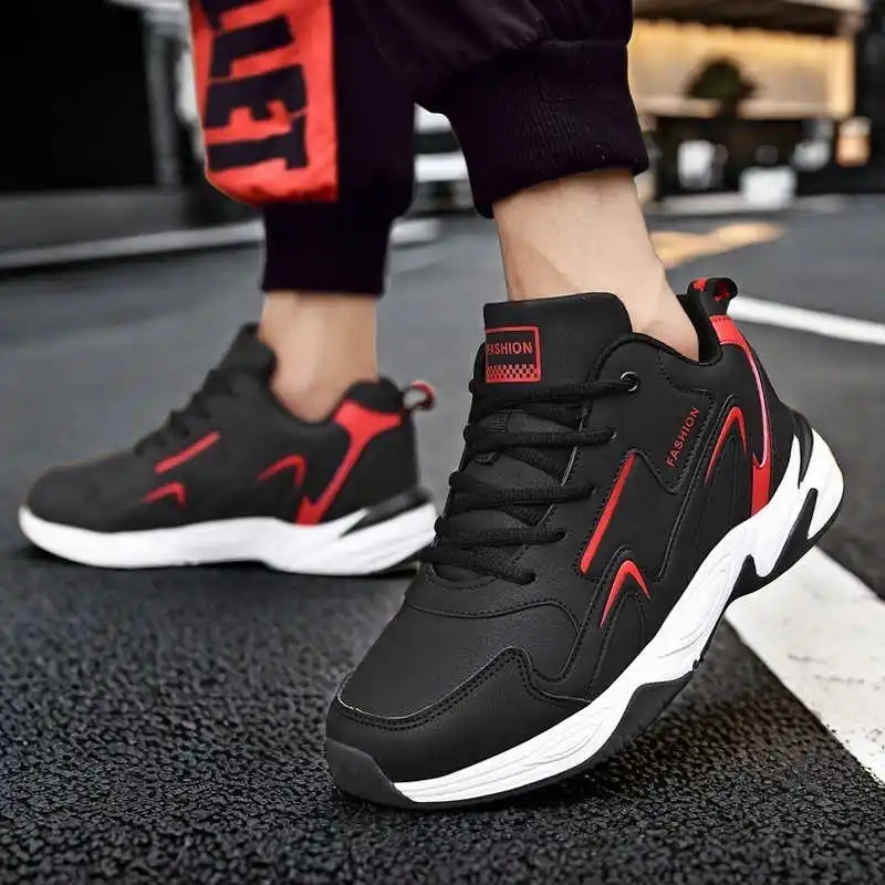 Sepatu kets olahraga untuk pri - Badminton Vietnam ulasan dan harga